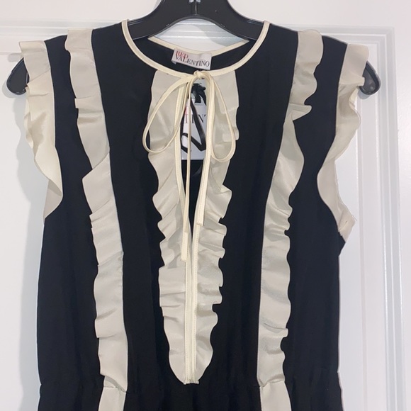 RED Valentino Black & White Ruffle Trim Dress - Size 42 EU / 4 US - New - Picture 4 of 7